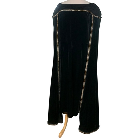 Donna Vina Couture Dresses & Skirts - Vintage 90’s Donna Vina Couture black velvet boatneck midi dress size 16